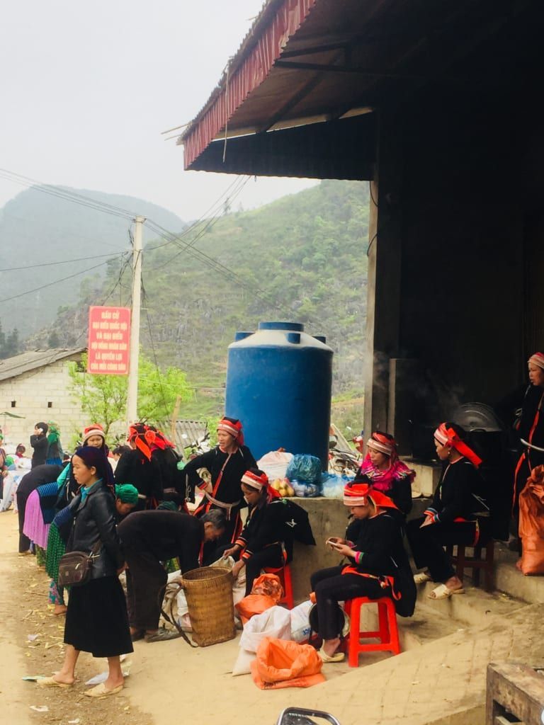 marché vietnam du nord minorité ethnique ha giang meo vac 15 days north vietnam