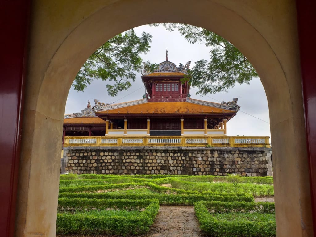 Hue citadel Vietnam 14 jours