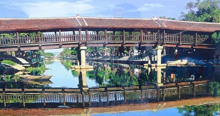 pont en tuiles, village des métiers, handicraft , bridge vietnam north nord