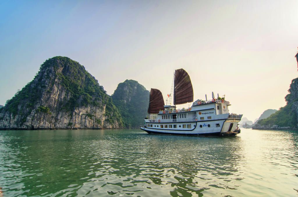 jonque traditionnelle  - circuit croisière baie d'Halong